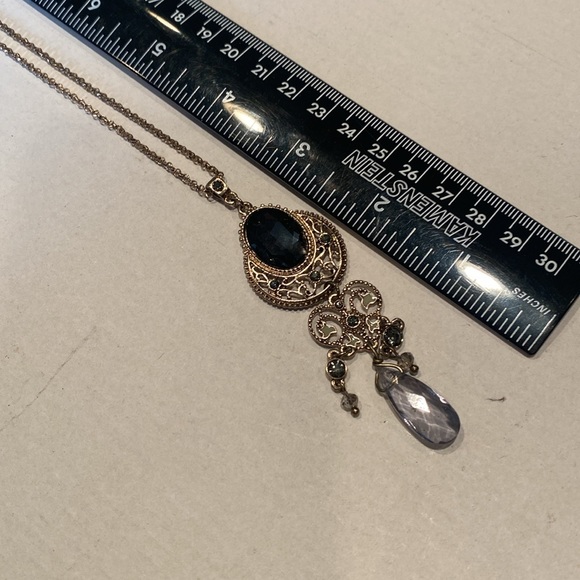 NWT eclat Faux Sapphire Goldtone Filigree Pendant Necklace w/matching earrings - Picture 5 of 5